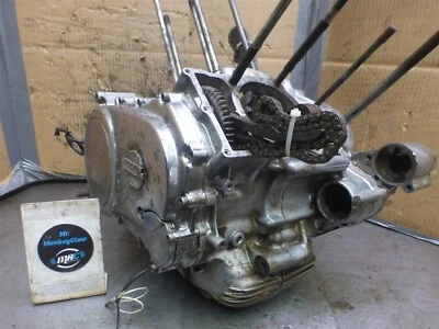 1984 Yamaha Virago XV1000 YM5243! engine motor bottom end crank turns - Image 1 of 4