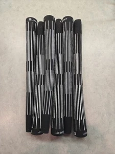 Empuñaduras línea kelmac-negro con líneas blancas. Lee la descripción. (Lote de 6) - Imagen 1 de 8