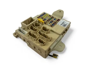KIA SORENTO I JC Fuse Box Module 954002P404 29049466 - Picture 1 of 9