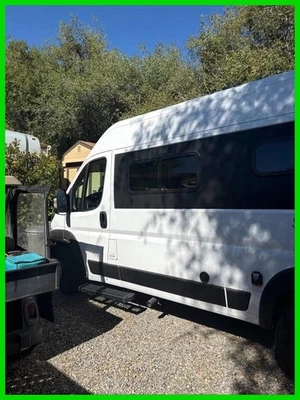 2022 Winnebago Solis Pocket 36A Class B Stock Number 89899017 - Image 1 of 4