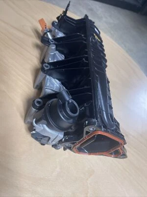 Правый впускной коллектор топливная рейка 4 инжектора комплект 079133110BP Audi S6 S7 2013-15 - Изображение 1 из 3