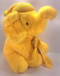 Elefante Peluche Animal Amarillo Sombrero Pom y Bufanda Chosun 1987 De Colección - Imagen 1 de 7