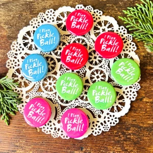 10   I Play Pickle Ball  Pins 1 1/4" PINBACK Buttons Party Favors  Pickleball - Picture 1 of 5