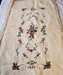 Hermoso De Colección Punta de Aguja Colgante de Pared Corredor Floral Proyecto Inacabado 40.5x20.5 - Imagen 1 de 7