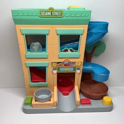 Sesame Street 'Round the Neighborhood bola caída juguete juego base solamente — sin pelotas Foto 1 de 4