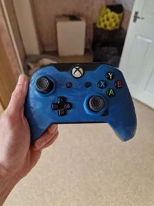 Controller cablato Microsoft Xbox One blu mimetico - Foto 1 di 1