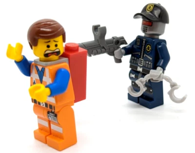 Lot of 2 LEGO Movie Minifigures: Robo SWAT & Emmet (tlm025 tlm018) 70801 - Image 1 of 4