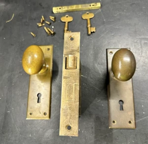 Norwalk Lock Co. Brass Plates Oval Door Knobs Mortise With 2 Skeleton Keys - Picture 1 of 14