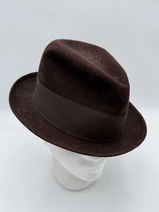 DOBBS 5TH AVE NY VINTAGE Marrón Lana Fieltro Clásico Sombrero Fedora 6 7/8 Borde Gremio - Imagen 1 de 11