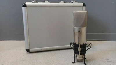 RODE NT2 Condenser Microphone - Professional Audio Recording - Image 1 of 4