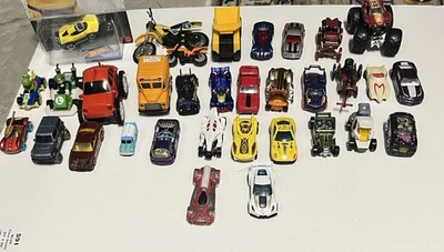 Vintage Assorted Multicolor Hot Wheels Vehicle Toy Cars Mixed Lot of 33 - Image 1 of 4