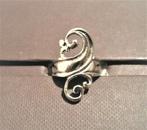 Ring, 925er Silber. Verschiedene Größen. -Länge ca. 2,6 cm. - Bild 1 von 2