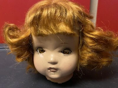 CABEZA DE MUÑECA ESPELUZNANTE JINETE DE COLECCIÓN DECORACIÓN ESPELUZNANTE ARTE ALTERADO ACCESORIOS DE HALLOWEEN Foto 1 de 4