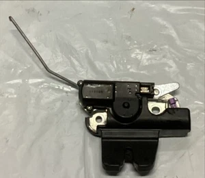 98-05 LEXUS GS300 GS400 GS430 REAR TRUNK DECK LID LOCK LATCH GENUINE OEM - Picture 1 of 2