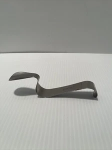 Dental Instrument Hu-Friedy Bishop Cheek Retractor - CRB 895 Surgical Stainless - Picture 1 of 5