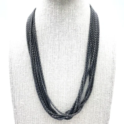 Collar multihilo Gunmetal con cierre magnético Foto 1 de 4