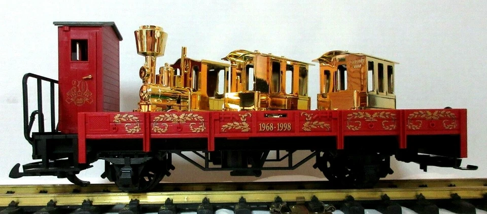 LGB 41124 - 30th Anniversary Flat Car With Gold Gnomy Train