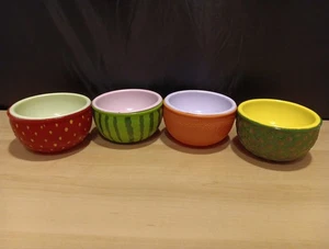 4 cuencos de plástico con temática de frutas de China JSNY piña naranja sandía fresa - Imagen 1 de 17