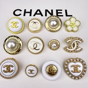 12 CHANEL BUTTONS MIXED LOT GOLD WHITE METAL VINTAGE - Picture 1 of 13