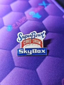 Prendedor de coleccionistas Super Bowl Card Show Sky Box 1993 - Imagen 1 de 3