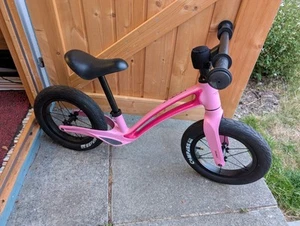 Hornit Airo 12-inch Balance Bike Flamingo Pink - Picture 1 of 3