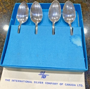 Set of 4 Vintage ROGERS & BRO Silvery Mist Silver Plated Spoons in Original Box - Picture 1 of 10