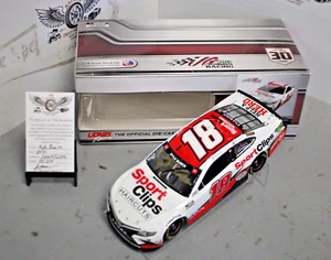2021 Kyle Busch Sportclips 1/24 Action NASCAR Diecast handsigniert - Bild 1 von 2