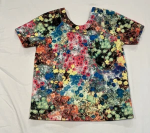 Top Essentiel Amberes Negro Brillante Floral Manga Corta Espalda en V con Lazo 36 - Imagen 1 de 10