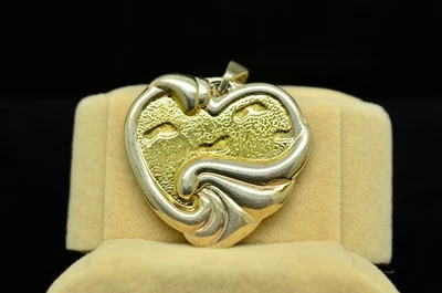 Dije colgante Gorham de plata de ley 925 en forma de corazón "Huellas" Foto 1 de 4