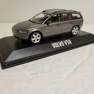 Volvo V50 Estate 2003 Dar Grey 1:43 Minichamps - Picture 1 of 13