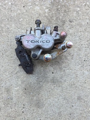 Pinza de freno delantera izquierda Kawasaki VN1500 98-04 Vulcan Nomad Foto 1 de 2