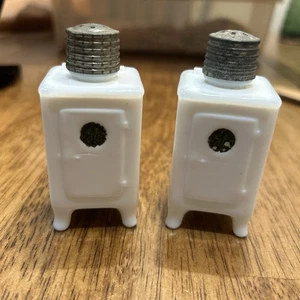 Vintage Milk Glass GE Refrigerator Ice Box Salt & Pepper Shaker Set  - Picture 1 of 9