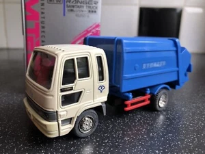 Camión sanitario Mtech 1:43 MT-03 Gino Ranger en caja - no exhibido - como nuevo, raro - Imagen 1 de 15