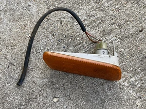 96 - 02 MERCEDES CLASE E FABRICANTE DE EQUIPOS ORIGINALES LUZ MARCADOR DE PARACHOQUES DELANTERO DERECHO - Imagen 1 de 2