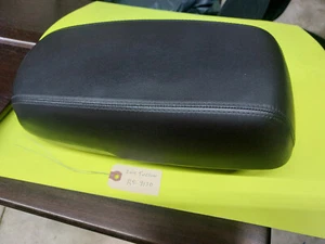 10 11 12 13 Hyundai Tucson Arm Rest Armrest Center Console Top Lid Black Leather - Picture 1 of 5