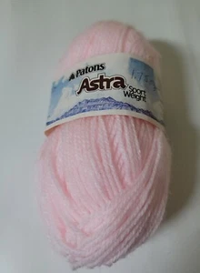 Patons Astra sport yarn, PINK, skein is 1.75 ounces - Picture 1 of 3