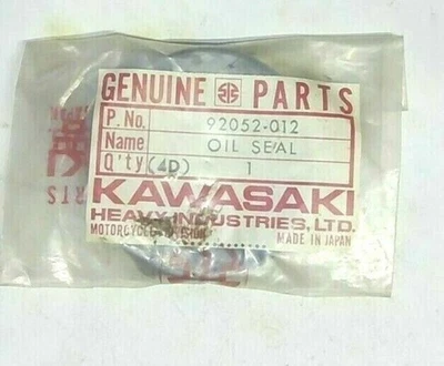 Nuevo de Lote Antiguo Original Kawasaki Buje Delantero Sello de Aceite KZ400 74-78 92052-012 Foto 1 de 4