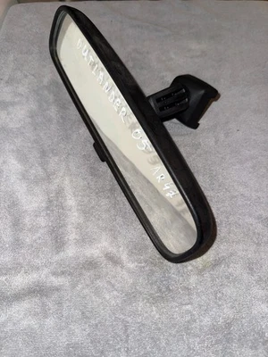 Mitsubishi OUTLANDER /2005 / Hatchback Interior Rear View Mirror / E4012197 - Image 1 of 4