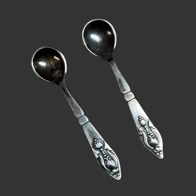 Lote de 2 cucharaditas vintage de plata esterlina fucsia de Georg Jensen Foto 1 de 4