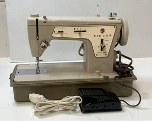 Vintage Singer Fashion Mate 237 Sewing Machine With Case & Pedal Works - Picture 1 of 10