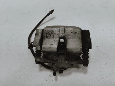 2018-2019 TOYOTA CAMRY ПЕРЕДНИЙ ЛЕВЫЙ СУППОРТ БОКОВОГО ТОРМОЗА ВОДИТЕЛЯ ОТ ОРИГИНАЛЬНОГО ПРОИЗВОДИТЕЛЯ - Изображение 1 из 4