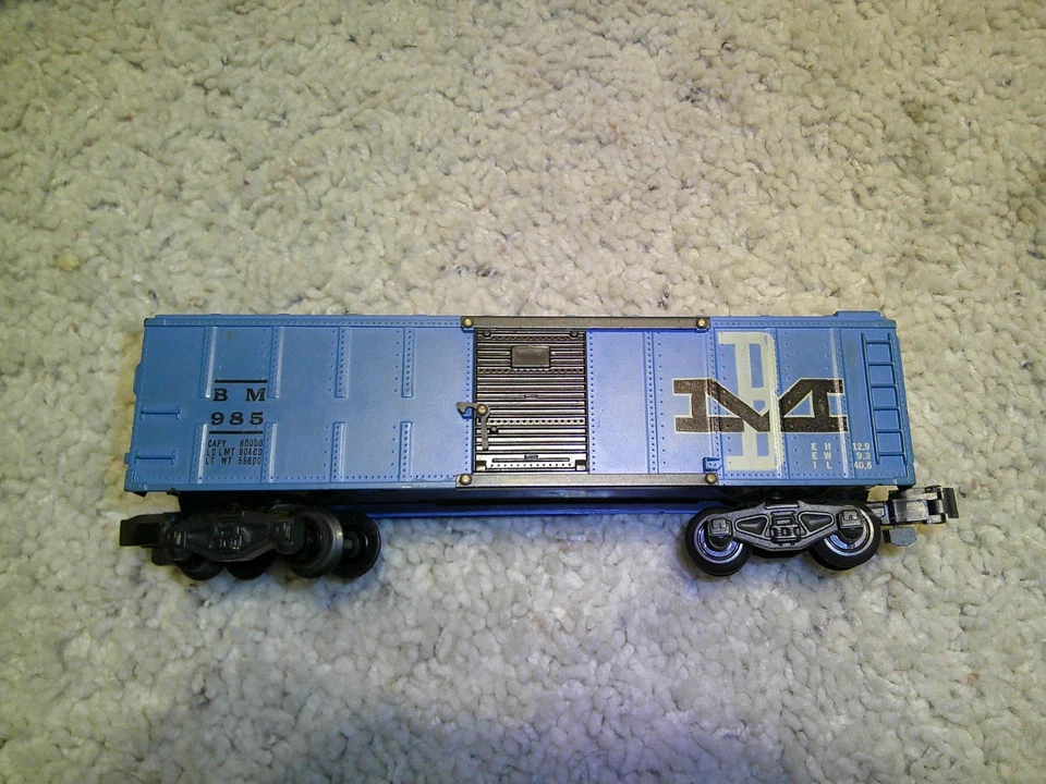 S GUAGE AMERICAN FLYER  #985 B&M BOXCAR - Image 1 of 4