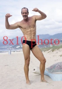 MICHAEL NEWMAN #28,BARECHESTED,SHIRTLESS in SPEEDO,,baywatch,8x10 PHOTO - Bild 1 von 1