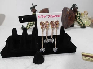 Ohrringe von: Betsey Johnson ~ Fee Schmetterling baumelnd floral ~ neu auf Karte - Bild 1 von 7