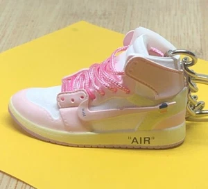 Nuevo Mini 3D AIR JORDAN Zapatillas Zapatillas Llavero Pintado a Mano. Rosa y blanco - Imagen 1 de 6