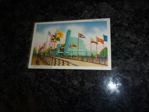 VINTAGE POSTCARD 1939 NEW YORK WORLD'S FAIR - BRIDGE OF WINGS -MINT - Picture 1 of 2