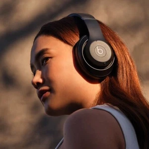 Beats Studio Pro - Wireless Bluetooth Noise Cancelling Headphones - Black - Picture 1 of 3