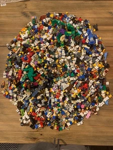 Lego Star Wars Minifigures 4kg Job Lot Bundle Collection (Ninjago , Disney …) - Picture 1 of 8