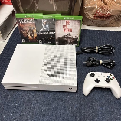 Consola Microsoft Xbox One S Blanca 1TB Probada 3 Juegos Cables Controlador LIMPIO Foto 1 de 4