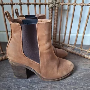 Windsor Smith Brown Leather Boots Shoes Block Heels 8 Small Flaw See Photos - Picture 1 of 6